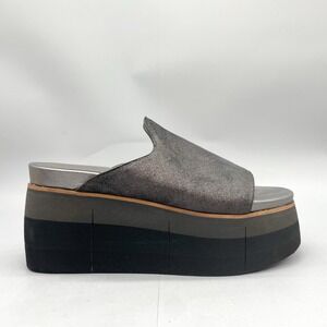 Naked Feet Womens 8M Flow Platform Sandals Shoes Pewter Leather Wedge Slip On
